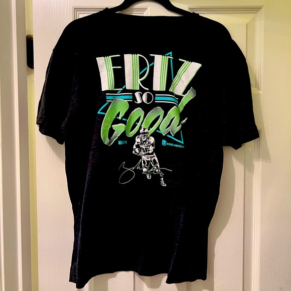 Philadelphia Eagles Zach Ertz 90s Retro “Ertz so good” vintage T-shirt - Picture 1 of 3